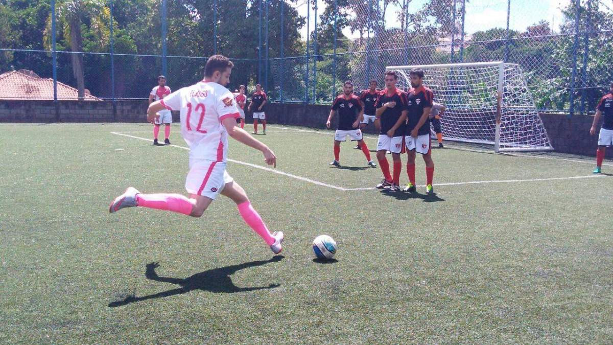 DANçA DOS LíDERES NO INTERMUNICIPAL DE FUTEBOL 7